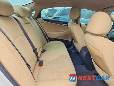Zdjęcie 10 z 12 samochodu: 2011 HYUNDAI SONATA GLS VIN:5NPEB4AC0BH268598 - miniatura