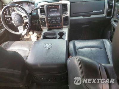 Zdjęcie 8 z 14 samochodu: 2018 RAM 2500 LARAMIE VIN:3C6UR5FL0JG394447 - miniatura