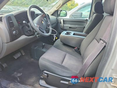 Zdjęcie 7 z 12 samochodu: 2011 CHEVROLET SILVERADO K1500 LS VIN:3GCPKREA0BG355215 - miniatura