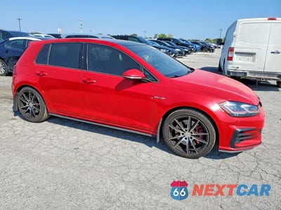 Czwarte zdjęcie samochodu z boku: 2018 VOLKSWAGEN GTI S/SE VIN:3VW447AU7JM251934 - miniatura