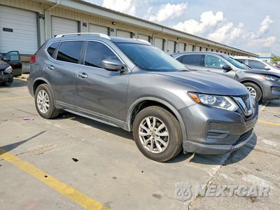 Czwarte zdjęcie samochodu z boku: 2018 NISSAN ROGUE SV VIN:KNMAT2MT8JP516904 - miniatura