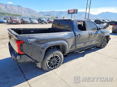 Trzecie zdjęcie samochodu z tyłu: 2024 TOYOTA TACOMA TRD SPORT VIN:3TMLB5JN3RM087014 - miniatura