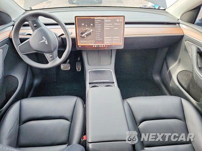 Zdjęcie 8 z 14 samochodu: 2023 TESLA MODEL Y VIN:7SAYGDEEXPF706952 - miniatura