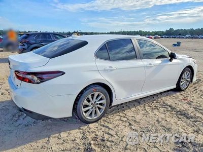 Trzecie zdjęcie samochodu z tyłu: 2021 TOYOTA CAMRY LE VIN:4T1C11AK6MU583877 - miniatura