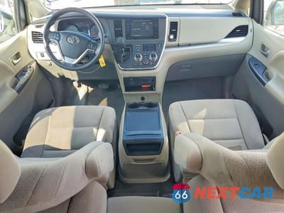 Zdjęcie 8 z 14 samochodu: 2015 TOYOTA SIENNA LE VIN:5TDKK3DC0FS667441 - miniatura