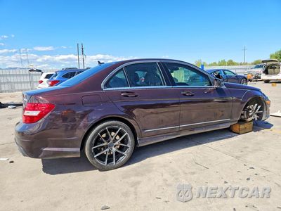Trzecie zdjęcie samochodu z tyłu: 2012 MERCEDES-BENZ C 300 4MATIC VIN:WDDGF8BB7CA642147 - miniatura