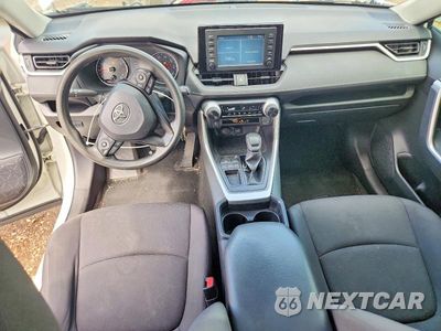 Zdjęcie 8 z 14 samochodu: 2019 TOYOTA RAV4 LE VIN:JTMH1RFV1KJ007429 - miniatura