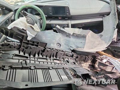 Zdjęcie 8 z 12 samochodu: 2025 HYUNDAI ELANTRA SEL SPORT VIN:KMHLM4DG8SU926170 - miniatura