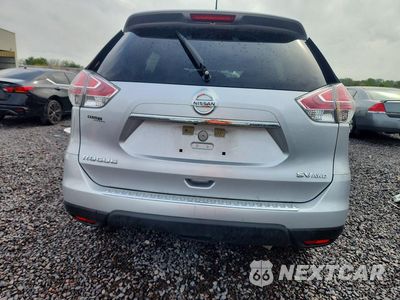 Zdjęcie 6 z 13 samochodu: 2015 NISSAN ROGUE SV VIN:5N1AT2MV0FC801141 - miniatura