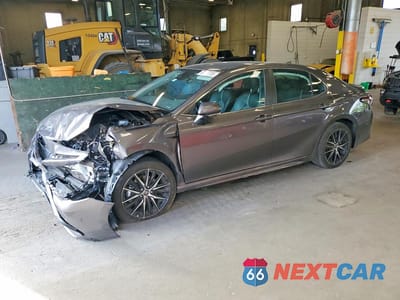 2022 TOYOTA CAMRY HYBRID SE 4T1G31AK1NU595156 - główne zdjęcie licytacji z USA - miniatura
