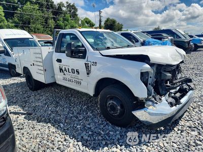 Czwarte zdjęcie samochodu z boku: 2019 FORD F350 SUPER DUTY VIN:1FDRF3G67KEC24921 - miniatura
