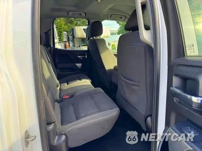 Zdjęcie 9 z 12 samochodu: 2018 CHEVROLET SILVERADO K1500 LT VIN:1GCVKREC5JZ318684 - miniatura