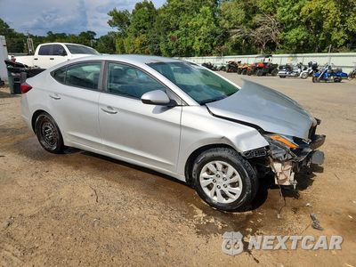 Czwarte zdjęcie samochodu z boku: 2019 HYUNDAI ELANTRA SE VIN:5NPD74LF3KH498012 - miniatura