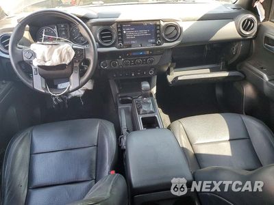Zdjęcie 8 z 13 samochodu: 2022 TOYOTA TACOMA TRD SPORT VIN:3TMCZ5AN7NM498387 - miniatura