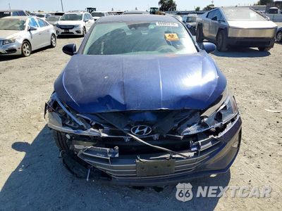 Piąte zdjęcie samochodu w środku: 2019 HYUNDAI ELANTRA SEL VIN:5NPD84LF3KH448613 - miniatura