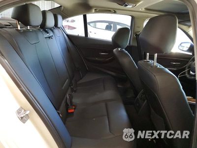 Zdjęcie 10 z 12 samochodu: 2015 BMW 328 XI SULEV VIN:WBA3B5G5XFNS16503 - miniatura