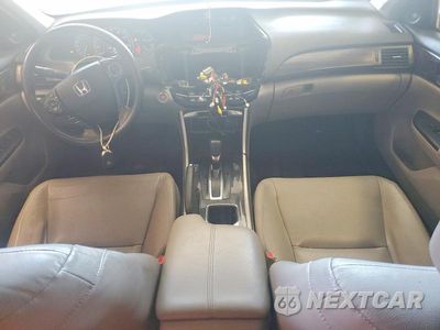 Zdjęcie 8 z 12 samochodu: 2017 HONDA ACCORD EXL VIN:1HGCR2F8XHA006133 - miniatura