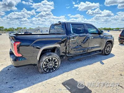 Trzecie zdjęcie samochodu z tyłu: 2024 TOYOTA TUNDRA LIMITED HV VIN:5TFJC5DB1RX064377 - miniatura