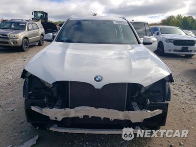 Piąte zdjęcie samochodu w środku: 2019 BMW X3 XDRIVE30I VIN:5UXTR9C5XKLD98870 - miniatura