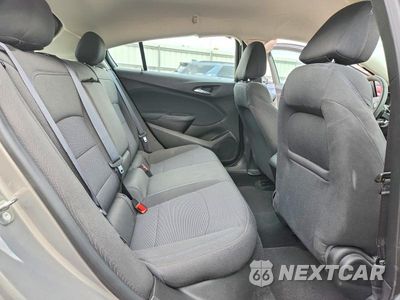 Zdjęcie 10 z 12 samochodu: 2018 CHEVROLET CRUZE LT VIN:3G1BE6SM9JS600399 - miniatura