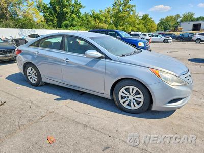Czwarte zdjęcie samochodu z boku: 2011 HYUNDAI SONATA GLS VIN:5NPEB4AC9BH073633 - miniatura