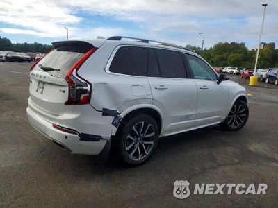 Trzecie zdjęcie samochodu z tyłu: 2016 VOLVO XC90 T6 VIN:YV4A22PK1G1015738 - miniatura
