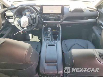 Zdjęcie 8 z 13 samochodu: 2026 TOYOTA GRAND HIGHLANDER XLE VIN:5TDABAA55TS006229 - miniatura