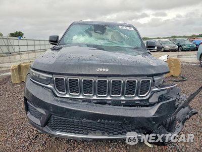 Piąte zdjęcie samochodu w środku: 2024 JEEP GRAND CHEROKEE LAREDO VIN:1C4RJHAG3RC231890 - miniatura