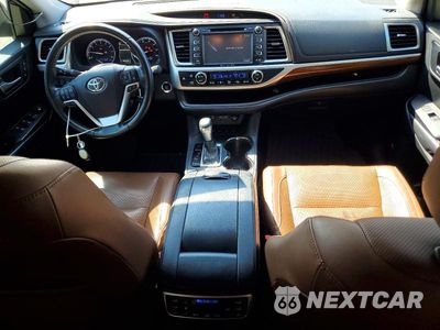 Zdjęcie 8 z 13 samochodu: 2019 TOYOTA HIGHLANDER LIMITED PLATINUM VIN:5TDDZRFH1KS986535 - miniatura