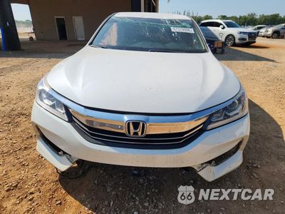 Piąte zdjęcie samochodu w środku: 2017 HONDA ACCORD SPORT VIN:1HGCR2F50HA144950 - miniatura