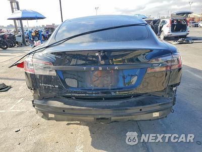 Zdjęcie 6 z 13 samochodu: 2016 TESLA MODEL S VIN:5YJSA1E17GF170610 - miniatura