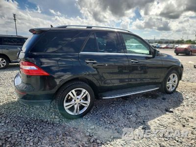 Trzecie zdjęcie samochodu z tyłu: 2015 MERCEDES-BENZ ML 350 VIN:4JGDA5JB3FA585814 - miniatura