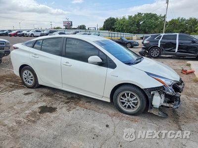 Czwarte zdjęcie samochodu z boku: 2017 TOYOTA PRIUS TWO VIN:JTDKBRFU3H3028077 - miniatura