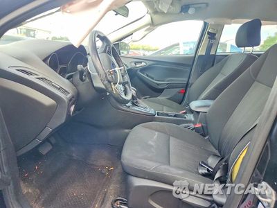 Zdjęcie 7 z 12 samochodu: 2017 FORD FOCUS SE VIN:1FADP3F2XHL348041 - miniatura