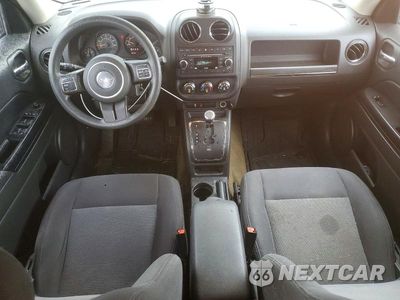 Zdjęcie 8 z 13 samochodu: 2016 JEEP PATRIOT SPORT VIN:1C4NJPBB4GD800121 - miniatura