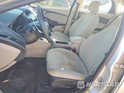 Zdjęcie 7 z 12 samochodu: 2018 FORD FOCUS SE VIN:1FADP3FE1JL267980 - miniatura