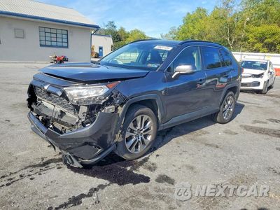 2021 TOYOTA RAV4 XLE PREMIUM JTMA1RFV9MD082981 - główne zdjęcie licytacji z USA - miniatura