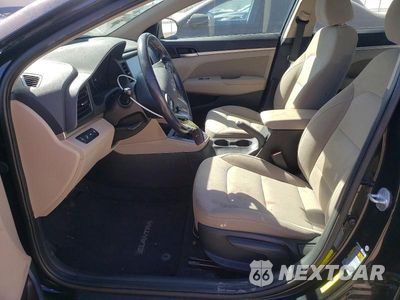 Zdjęcie 7 z 12 samochodu: 2019 HYUNDAI ELANTRA VALUE EDITION VIN:5NPD84LF9KH460295 - miniatura