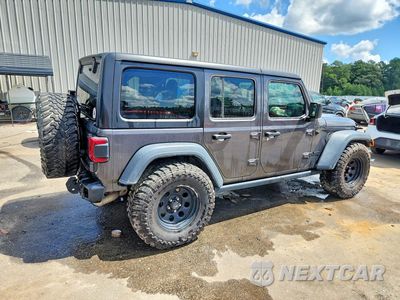 Trzecie zdjęcie samochodu z tyłu: 2020 JEEP WRANGLER UNLIMITED SPORT VIN:1C4HJXDG6LW241854 - miniatura