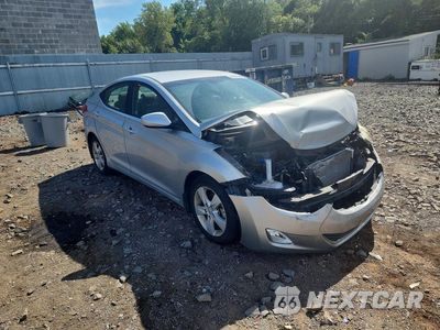 Czwarte zdjęcie samochodu z boku: 2013 HYUNDAI ELANTRA GLS VIN:5NPDH4AE0DH279261 - miniatura