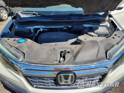 Zdjęcie 12 z 13 samochodu: 2017 HONDA RIDGELINE RTL VIN:5FPYK3F71HB023651 - miniatura