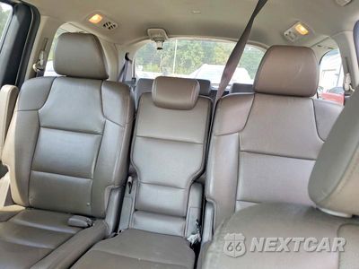 Zdjęcie 10 z 13 samochodu: 2016 HONDA ODYSSEY TOURING VIN:5FNRL5H92GB105035 - miniatura