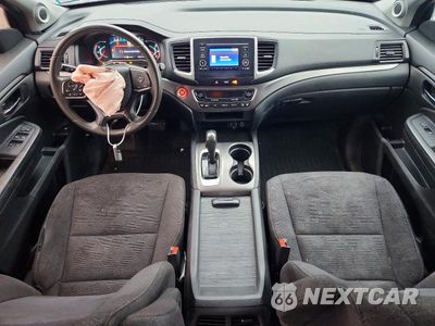 Zdjęcie 8 z 12 samochodu: 2019 HONDA PILOT LX VIN:5FNYF6H14KB039535 - miniatura