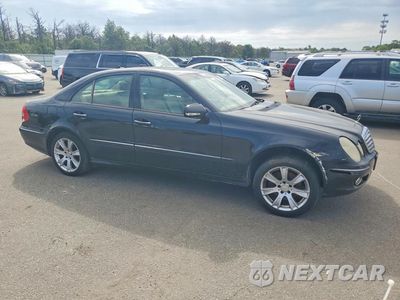 Czwarte zdjęcie samochodu z boku: 2009 MERCEDES-BENZ E 350 4MATIC VIN:WDBUF87X49B368702 - miniatura