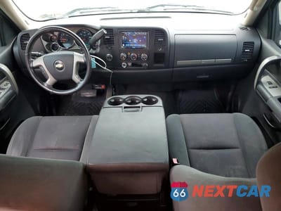 Zdjęcie 8 z 12 samochodu: 2009 CHEVROLET SILVERADO K1500 LT VIN:1GCEK29J69Z184005 - miniatura