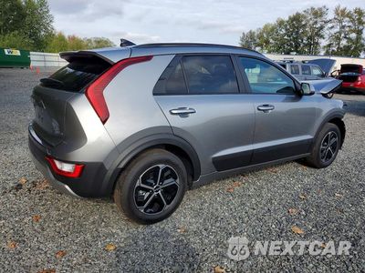 Trzecie zdjęcie samochodu z tyłu: 2026 KIA NIRO LX VIN:KNDCP3LE2T5389197 - miniatura