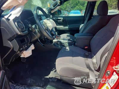 Zdjęcie 7 z 13 samochodu: 2017 TOYOTA TACOMA TRD SPORT VIN:3TMCZ5AN5HM086540 - miniatura