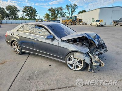 Czwarte zdjęcie samochodu z boku: 2013 MERCEDES-BENZ E 350 VIN:WDDHF5KB8DA743881 - miniatura