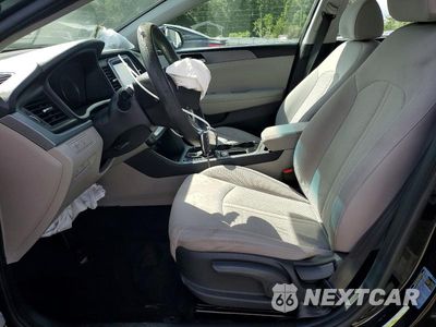 Zdjęcie 7 z 12 samochodu: 2019 HYUNDAI SONATA SE VIN:5NPE24AF2KH750208 - miniatura