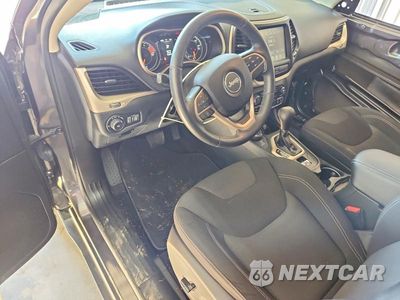 Zdjęcie 8 z 12 samochodu: 2016 JEEP CHEROKEE LATITUDE VIN:1C4PJMCSXGW211357 - miniatura